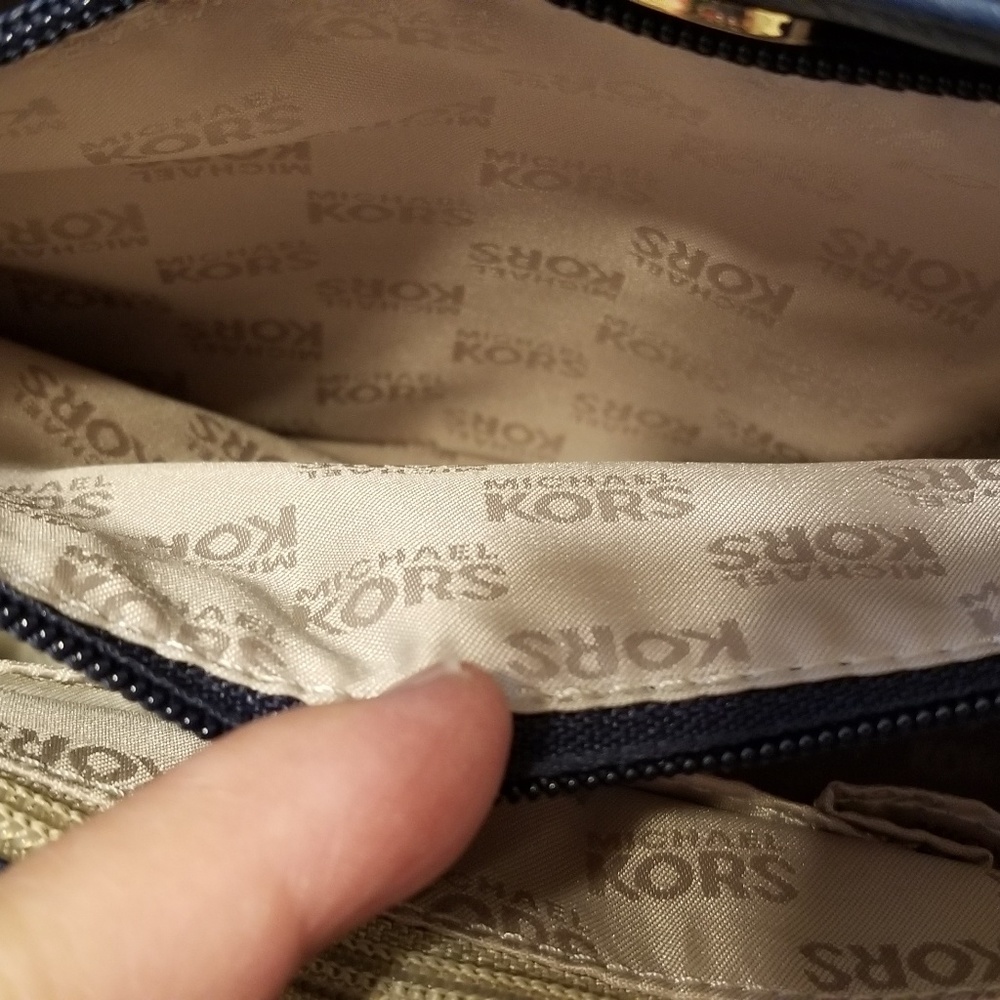 Bag - Picture 2 of 5